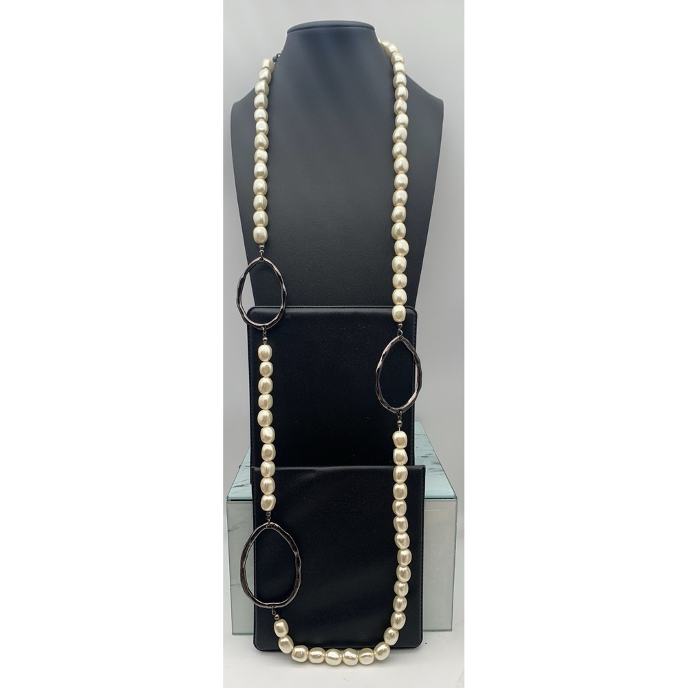 Chicos Faux Baroque Pearl Necklace With Round Gunmetal Stations 39-42"